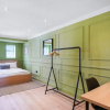 Отель The Balham Place - Stylish 2bdr Flat, фото 1