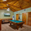 Отель Er97 - Squirrel's Retreat - Close To The Action In Pigeon Forge! 2 Bedroom Cabin by RedAwning, фото 12