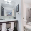 Отель The Blu Hotel Blue Ash Cincinnati, Ascend Hotel Collection, фото 10