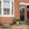 Отель Luxury Harborne Townhouse l 4 Bedrooms l Parking l Patio, фото 23