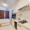 Отель Homey And Cozy Studio Sky House Bsd Apartment Near Aeon, фото 5
