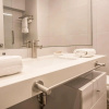 Отель w Luxury 1BR Overlooking Lima Golf Club, фото 7