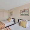 Отель Deluxe Ocean View Condo 2 Queen Beds in Waikiki, FREE Parking & Wi-Fi by Koko Resort Vacation Rental, фото 2