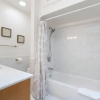 Отель Stunning 2 Bedroom 1 Bath Home near BART, фото 9