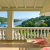Отель Renoula Walk to Beach Sea Views A C Wifi Car Not Required - 243, фото 17