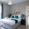 Отель Spacious 2 Bed Apt Sleeps 5 Relocation Kent, фото 5