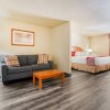 Отель Days Inn And Suites - Wichita Falls, фото 36