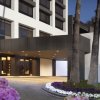 Отель Crowne Plaza Beverly Hills в Лос-Анджелесе
