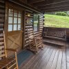 Отель Moose Manor by Heritage Cabin Rentals, фото 6