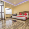 Отель OYO 28105 Hotel Blue Sapphire, фото 5
