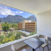Отель Newlands Peak Aparthotel, фото 32