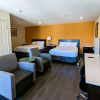 Отель Ramada by Wyndham Culver City, фото 4