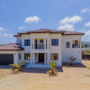 Отель NEW Walk 2 Beach - 5BR Bonusroom w Pool Office, фото 1