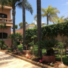 Отель Lhostel, фото 1