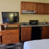 Отель Oakridge Inn & Suites, фото 17