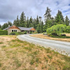 Отель Peaceful Ranch-style Camano Home on 5 Acres!, фото 15