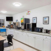 Отель Econo Lodge Inn & Suites Pensacola  Fairgrounds, фото 6