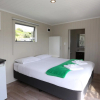Отель Fitzroy Beach Holiday Park, фото 5