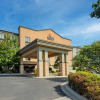 Отель Comfort Inn & Suites, фото 1