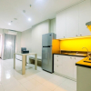 Отель Spacious and Comfy 2BR Nifarro Park Apartment, фото 12
