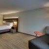 Отель Holiday Inn Express and Suites Mt. Sterling North, фото 2