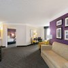 Отель La Quinta Inn & Suites by Wyndham Phoenix Scottsdale, фото 31