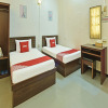 Отель OYO 90734 Tata Inn Hotel, фото 5