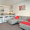 Отель QV 2 Bedroom Apt Overlooking Marina -680, фото 7