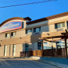 Отель Howard Johnson by Wyndham Winnipeg West в Виннипеге