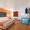 Отель Motel 6 San Antonio, TX - I-10 West, фото 3