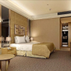 Отель Dennis Holiday Hotel, фото 4