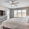 Отель Modern Indianapolis Home w/ Skyline Views, фото 3