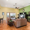 Отель Heathwood Private Home #40529 3 Bedrooms 3 Bathrooms Home, фото 15
