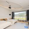 Отель Three Lives and One Residence in Huangling, (Huangling Scenic Area Store), фото 4
