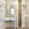 Отель The Topaz Residence, фото 9