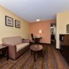 Отель Quality Suites Tinton Falls, фото 25