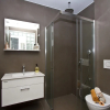 Отель Luxury apt With Roofed Patio Near Beach & Center, фото 9
