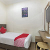 Отель OYO 445 Charisma Hotel, фото 12