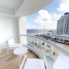 Отель Beachfront Condo in Central Beach, фото 9