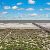 Отель North End Corner Unit with View of the Ocean and Miles of Sandy Beach by RedAwning, фото 13