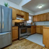 Отель Spacious 5BR 3BA 15 mins to NYC, фото 7