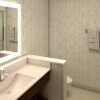 Отель Holiday Inn Express & Suites Springfield North, an IHG Hotel, фото 8