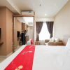 Отель RedLiving Apartemen Grand Kamala Lagoon - Aoklah Property Tower Barclay North, фото 11
