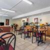 Отель Econo Lodge & Suites Southern Pines, фото 20