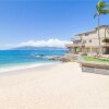 Отель Kahana Sunset B1 - Two Bedroom Condo, фото 17