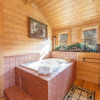 Отель Something Extra 2 Bedroom Cabin by Redawning, фото 12