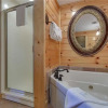 Отель Lookout Lodge - Five Bedroom Cabin, фото 6