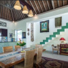 Отель Artsy 2 Bed Villa/Ubud/Pool/AC/Gardens/Penestanan, фото 4