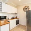 Отель Ultimo 1 Bed Furnished House W Parking, фото 3
