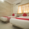 Отель OYO 14795 Hotel Priyanshu, фото 4
